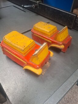 STARÉ PLECHOVE HRAČKY- dily - 4