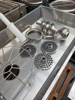 Mlýnek na maso 42 Řeznický vlček, Řezačka masa 42 - 4