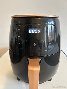 Horkovzdušná fritéza - 4