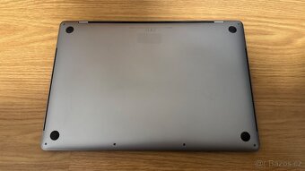 Apple MacBook Pro 15,4", i7, 16GB RAM, 250GB SSD - 4