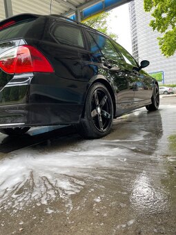 BMW E91 320d 2006 - 4