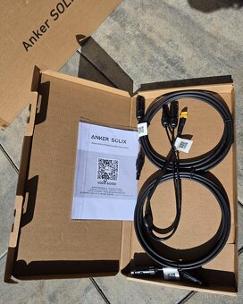 Anker Solix PS400 - 4