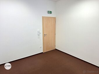 Pronájem kanceláře 13 m2 s kuchyňkou a sociálním zařízením n - 4