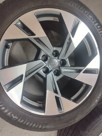 Alu kola Audi Q8 E-Tron r20 4KE601025T - 4