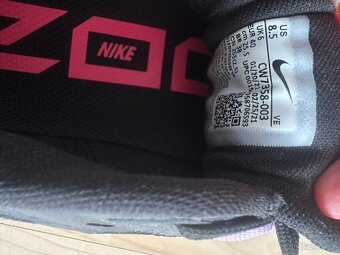 Nike - 4