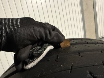 Michelin Pilot Super Sport 265/35/19 - 4