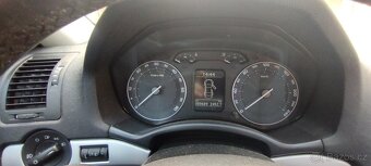 Octavia 2.0tdi dsg - 4