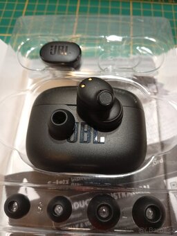 Sluchátka JBL Tune Buds 2. JEDNOU POUŽITÉ - 4