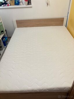 Postel 180x200-jako nová - 4