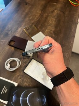 IPhone 12 Pro Max - 4