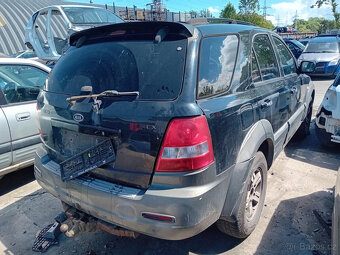 Kia Sorento 2.5 CRDi 4WD ( D4CB ) 103kW r.2003 černá na náhr - 4