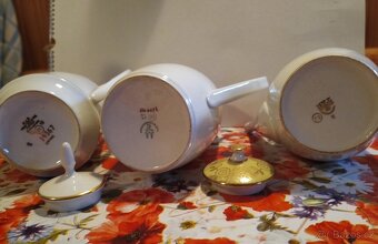 Nabízím tři porcelánové konvičky Chodov, PIRKER atd. - 4