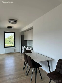 Pronájem bytu 2+kk 60 m² Sokolova, Praha - Karlín - 4