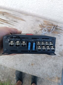 Zesilovač JBL 4x 60w - 4