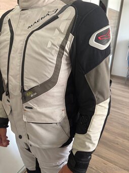 Oblek na motorku Macna - 4