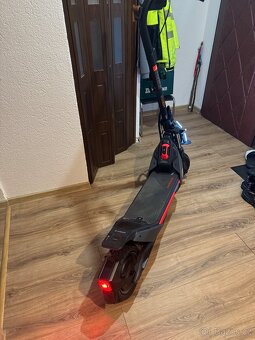 Elektrokolobežka Segway ZT3 PRO - 4
