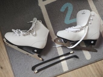 dívčí brusle velikost 39, 2x na noze Decathlon - 4