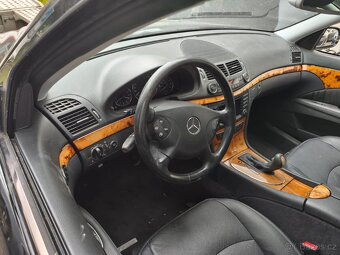 Mercedes-Benz E 350 4MATIC - 4