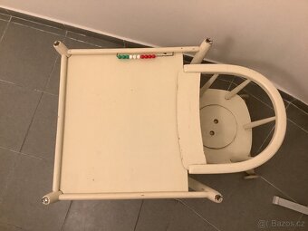 Krmící skládací židlička - 4