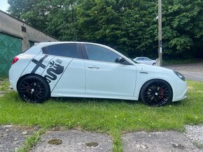 P: Alfa Romeo GIULIETTA QV 1750 - 173 kW - 4