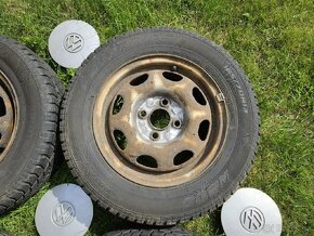Zimní pneumatiky 165/70 R13 na plecháčích - 4