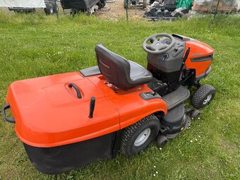 Zahradní traktor husqvarna cth 150 KAWASAKI - 4