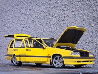 Volvo 850 T5R 1:18 Autoart - 4