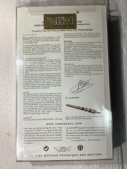 Van den Hul, The second; signál. kabel z uhlíku, 0,8mm - 4