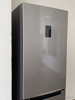 Chladnička s mrazničkou Samsung - 4