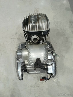 Prodám motor JAWA 300 CL - 4