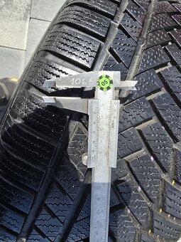 235/55 r17 zimní dot 24 7.5mm Ford Kuga - 4