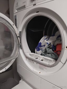 Pračka + sušička Electrolux 9 kg + mezikus - 4