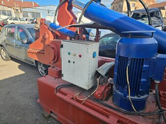 Hydraulické nůžky typu kajman do kovošrotu - 4