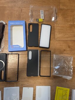 Příslušenství k Samsung Galaxy Fold 4 - 4