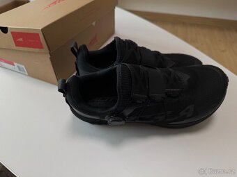 Altra M TIMP 5 BOA 44/10 black - 4