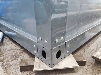 Stavební buňka 6×3 m s tepelnou izolací a elektroinstalací - 4