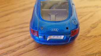Audi TT 1:34 Welly - 4