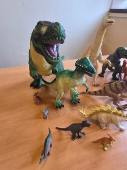 Sada dinosaurů - 4