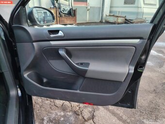 prodám tapce do VW Golf 5 Variant - 4