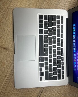 TOP/MacBook Air 2017/8GB RAM/nová baterie + adaptér/ - 4