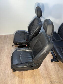/// Sedačky Mercedes Benz W211 Combi 2007 /// - 4