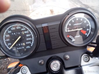 Honda revere 650 - 4