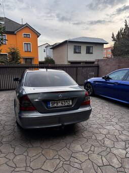 Mercedes Benz w211 - 4