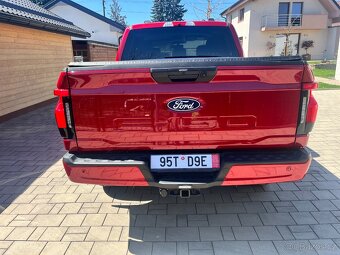 Predám Ford F-150 F150 Lightning 2024 - 4