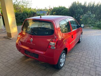 Renault TWINGO II 1.2i 8V 43kW 2011 model 2012 - 4