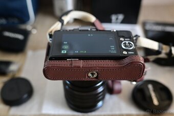 M.Zuiko 17mm f/1.2 PRO + Olympus E-PM2 + přísl. - 4