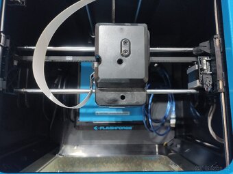 3D tiskárna FlashForge Inventor II - 4