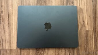 Macbook Air 13” M2 midnight - 4