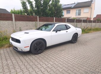 Dodge Challenger 3.6 bíla barva - 4