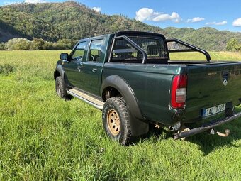 Nissan Navara(2009/2010) 2,5-98kw, double - 4